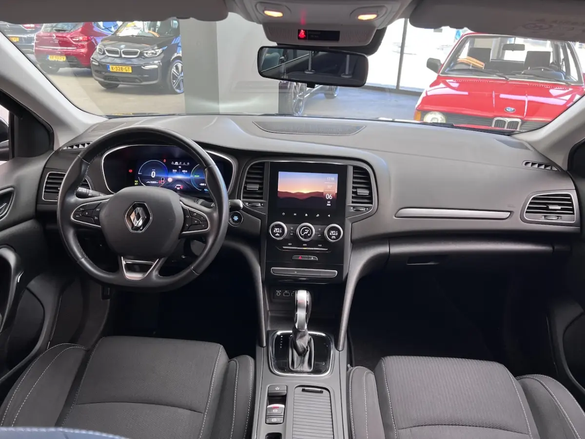 Estate 1.6 160pk Plug-In Hybrid/Virtual/Trekhaak/Carplay/LED/Camera/1e Eig
