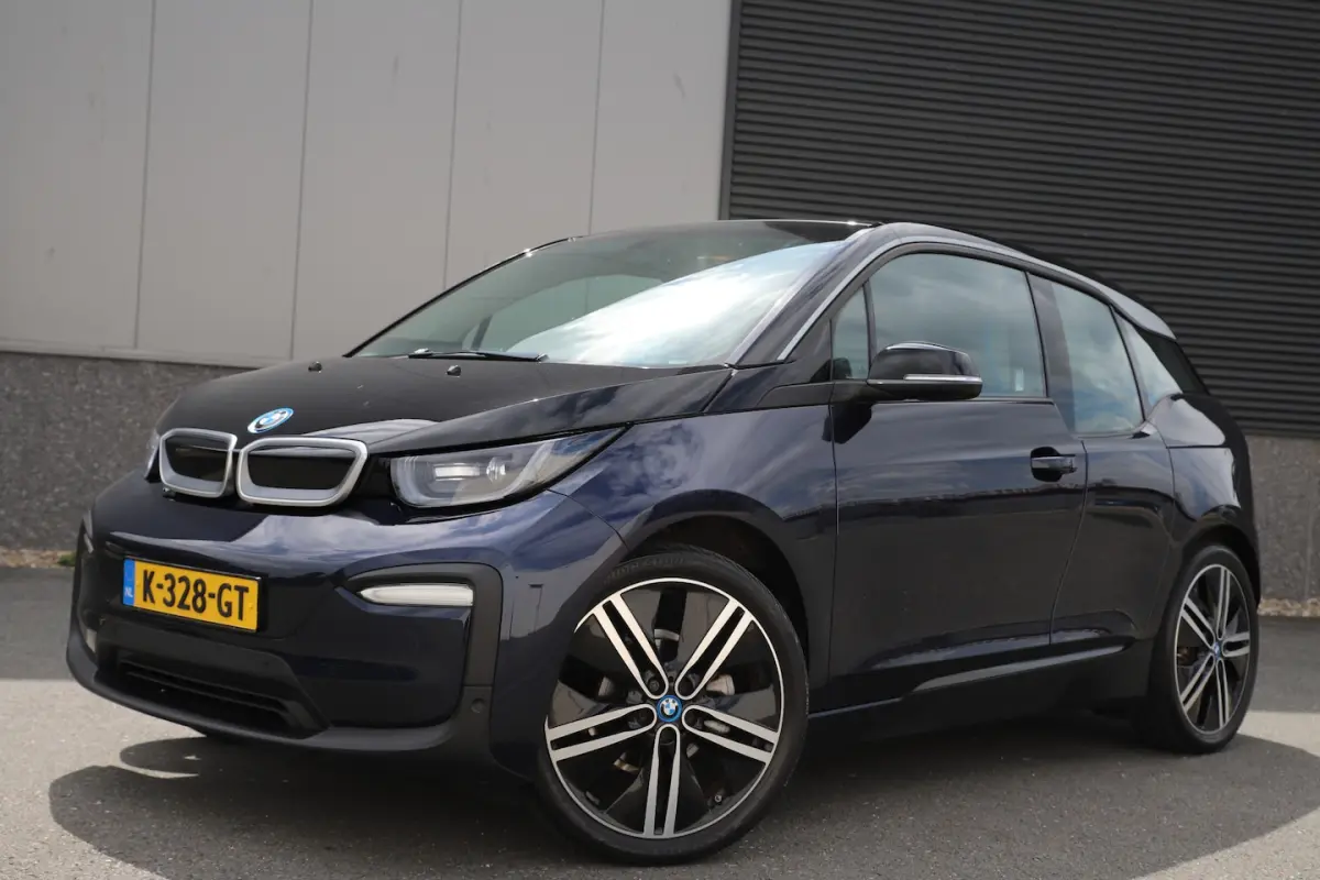 Executive 120Ah 42 kWh/Navi-Pro/Carplay/W-pomp/*14.000km*/Led/20"