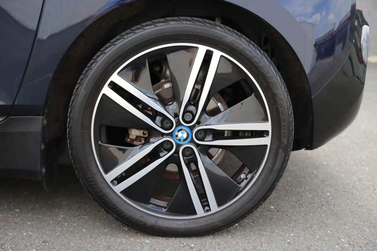 Executive 120Ah 42 kWh/Navi-Pro/Carplay/W-pomp/*14.000km*/Led/20"