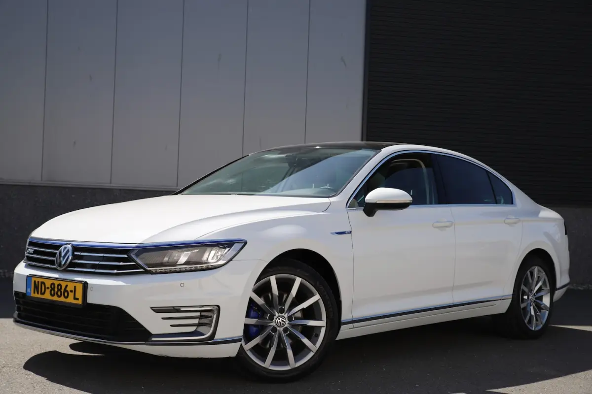 1.4 TSI GTE 218pk/*Highline*Adaptive/Virtual/Sunroof/Trekh./Leder/18"