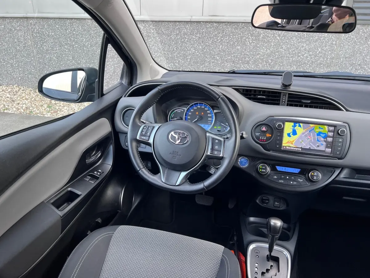 1.5 Hybrid 5drs Automaat/Cruise/Navigatie/Camera/LED
