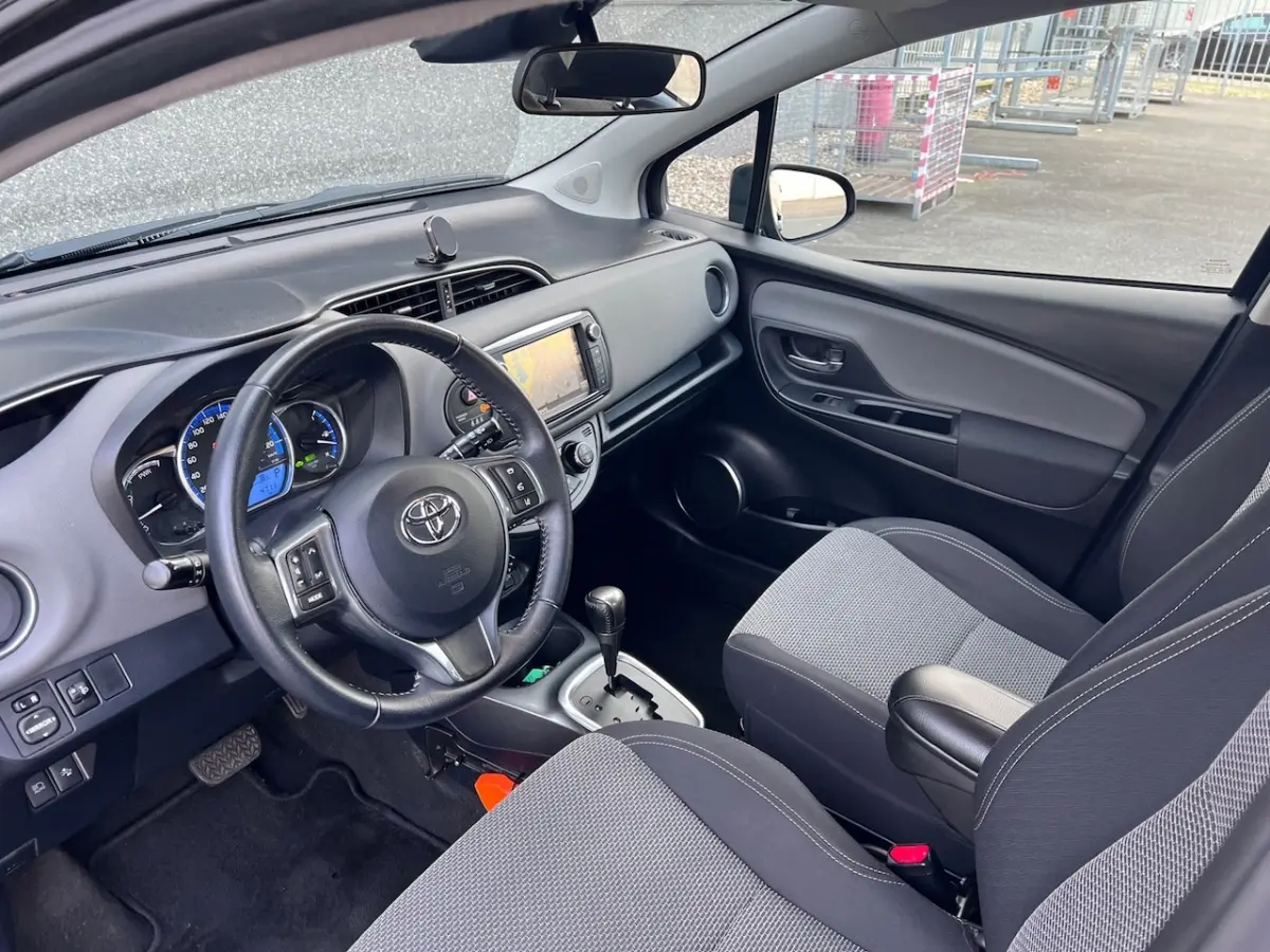 1.5 Hybrid 5drs Automaat/Cruise/Navigatie/Camera/LED