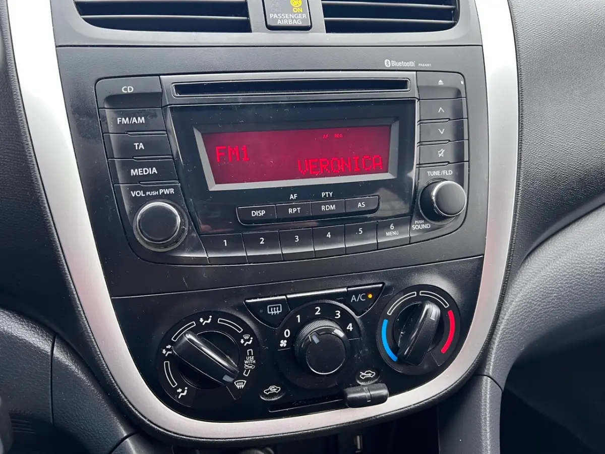 1.0 Comfort 5drs Airco/Zuinig & â¬24 per mnd./Parkeersensoren
