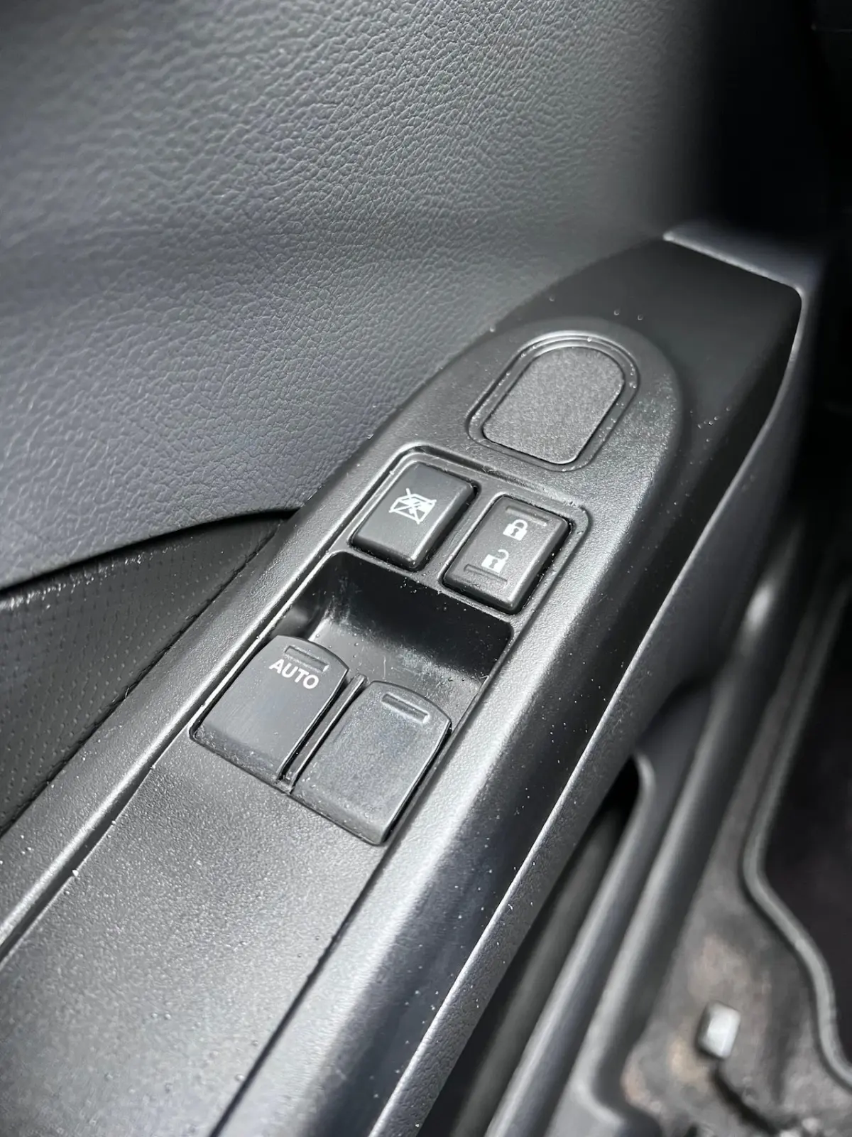 1.0 Comfort 5drs Airco/Zuinig & â¬24 per mnd./Parkeersensoren
