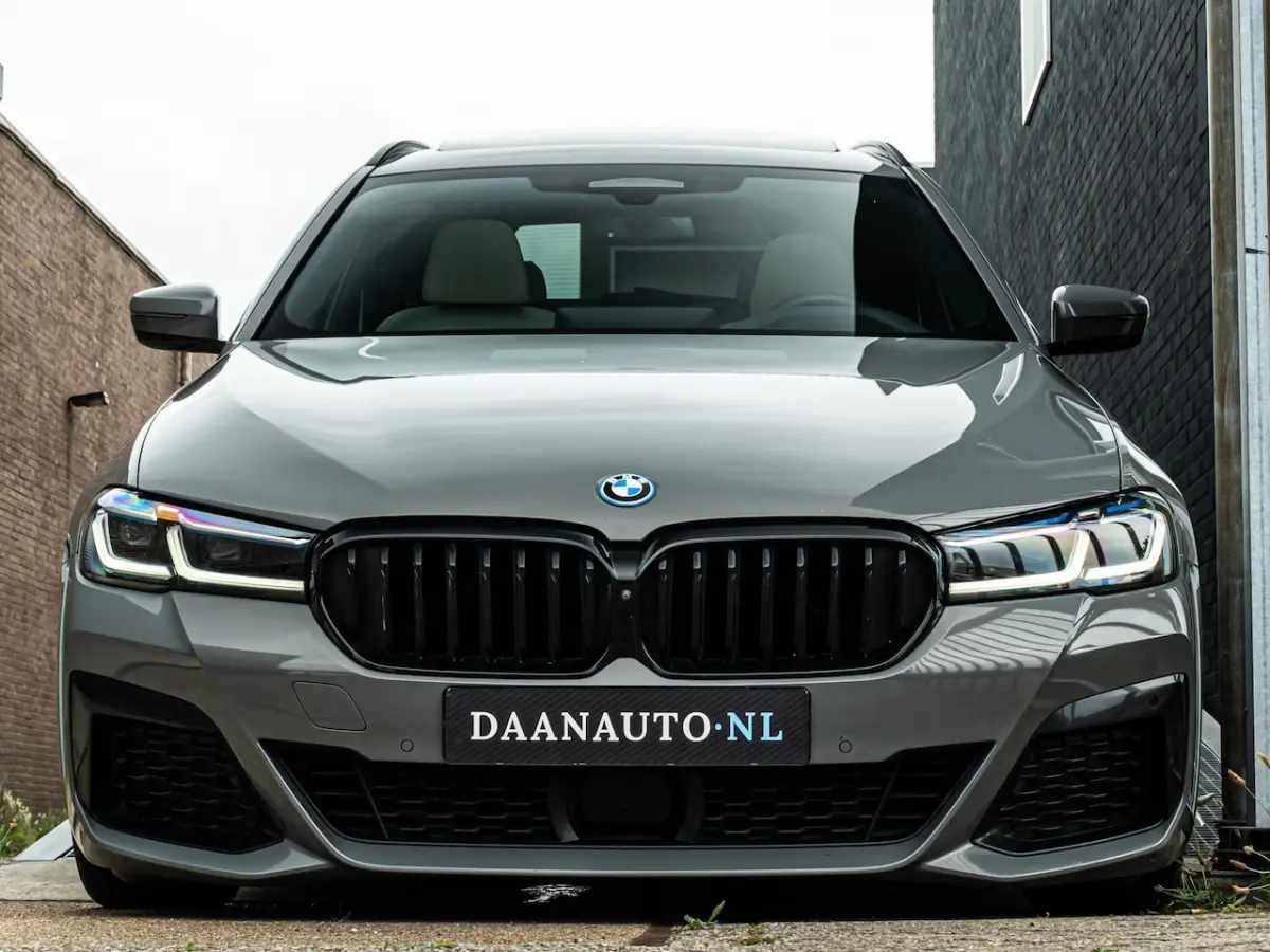 530e xDrive Business Edition Plus M Sport Pano CoPilot Laser Massage