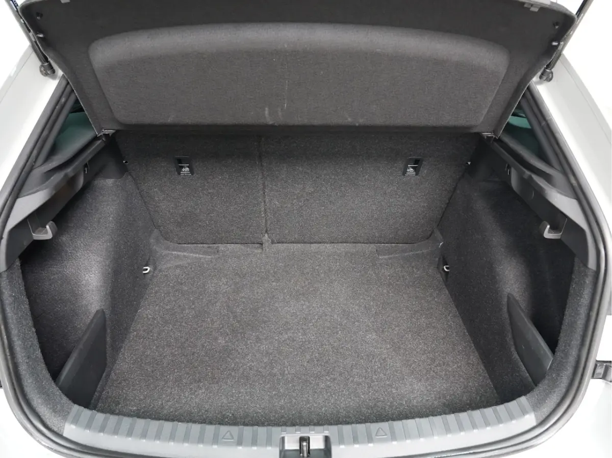 1.0 TSI 110pk DSG Sport Business | Navigatie | Virtual Cockpit | Clima | Lm Velgen 126