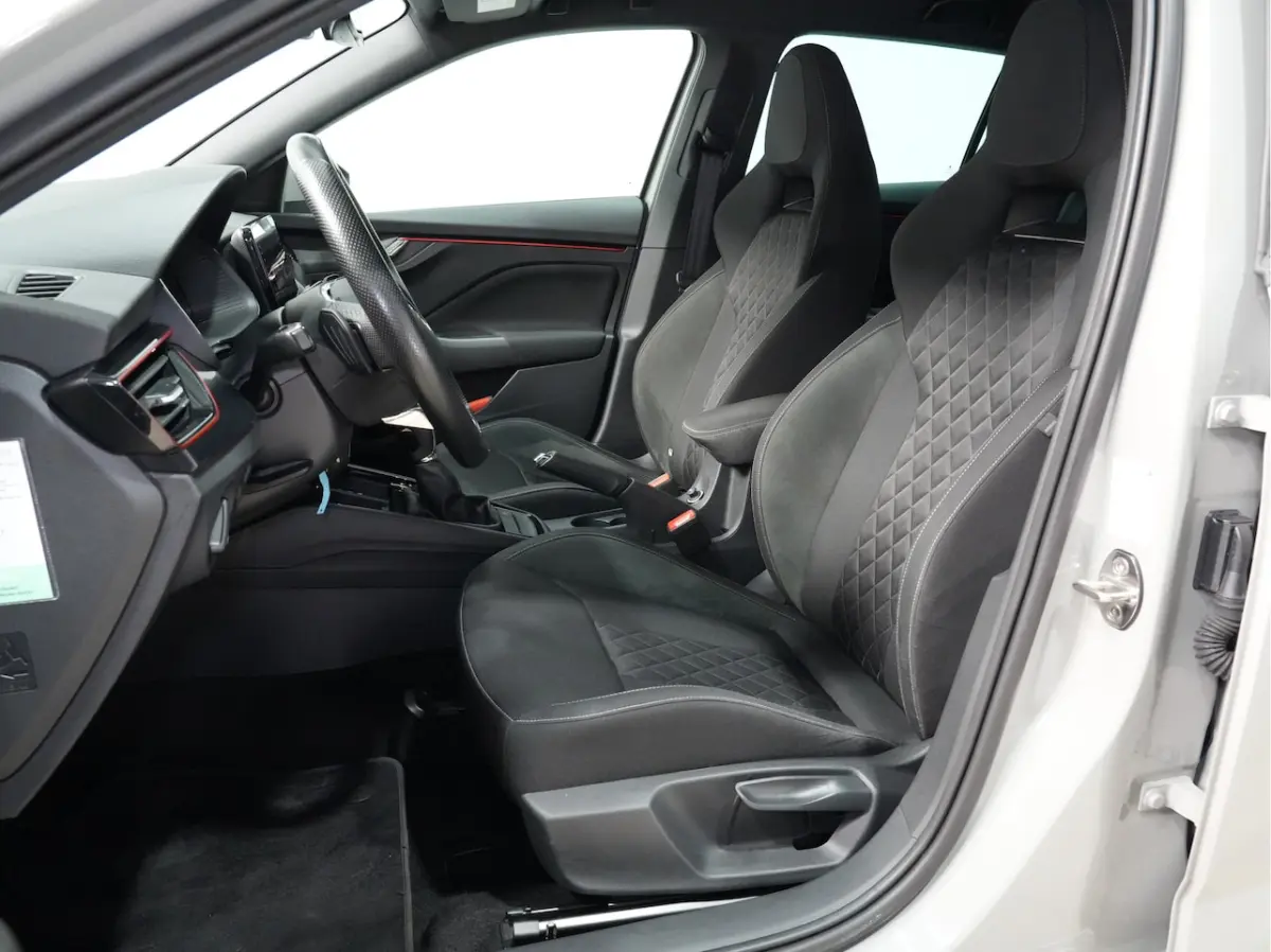 1.0 TSI 110pk DSG Sport Business | Navigatie | Virtual Cockpit | Clima | Lm Velgen 126