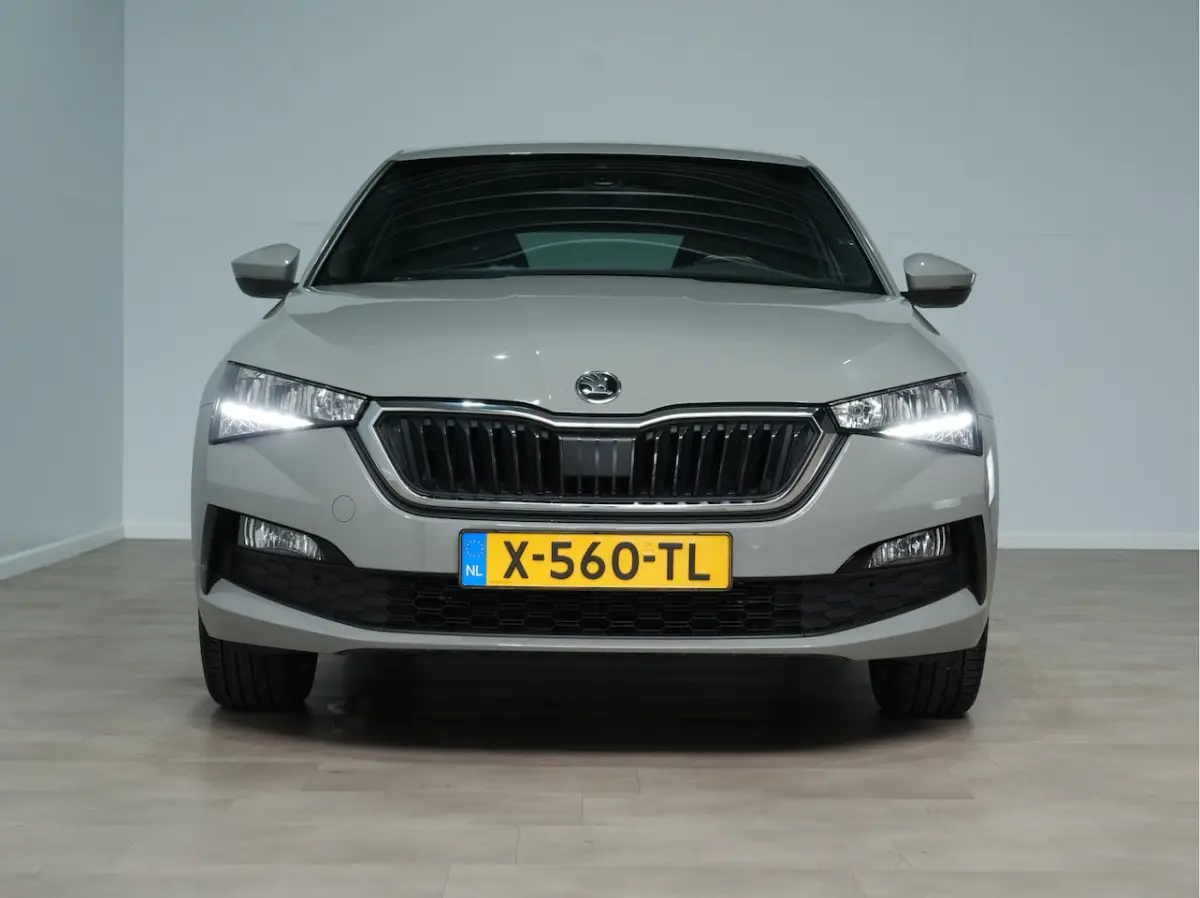 1.0 TSI 110pk DSG Sport Business | Navigatie | Virtual Cockpit | Clima | Lm Velgen 126