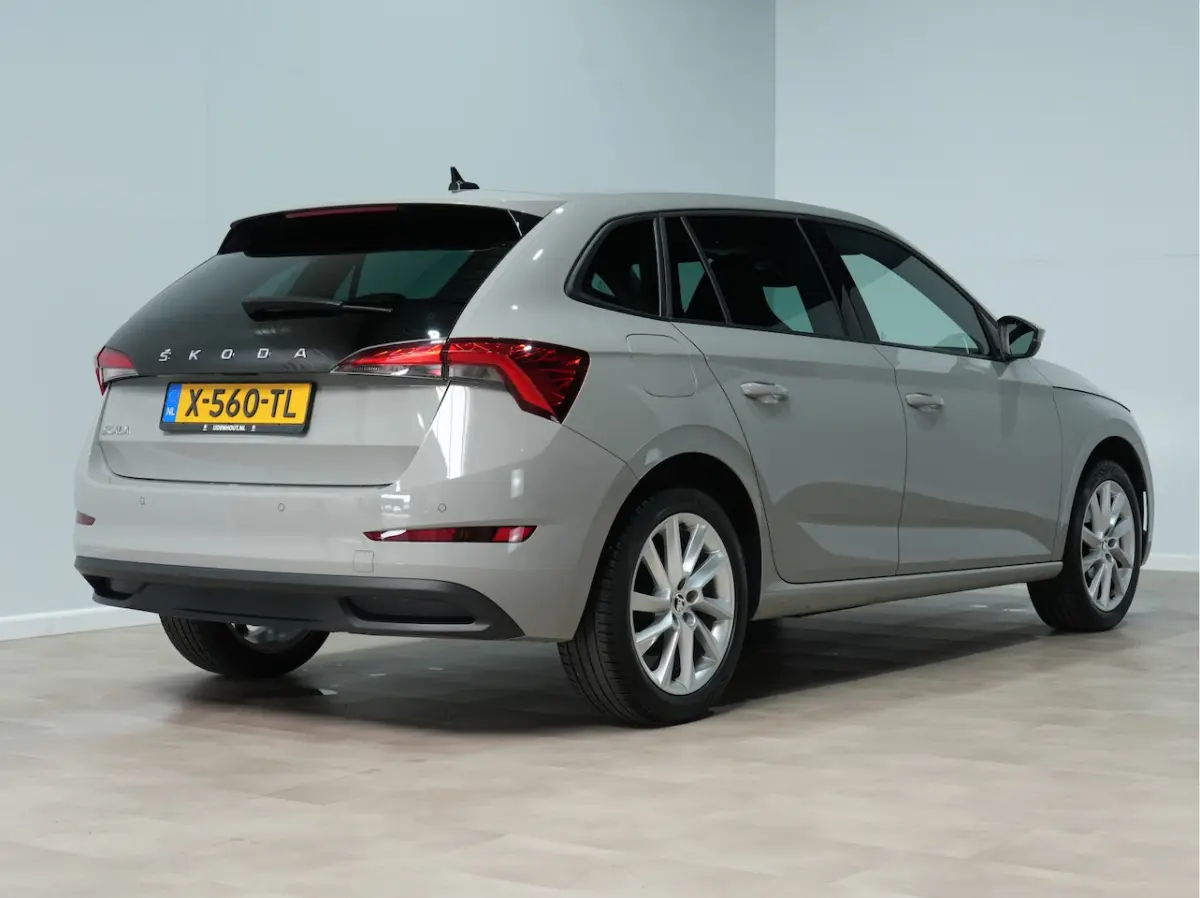1.0 TSI 110pk DSG Sport Business | Navigatie | Virtual Cockpit | Clima | Lm Velgen 126