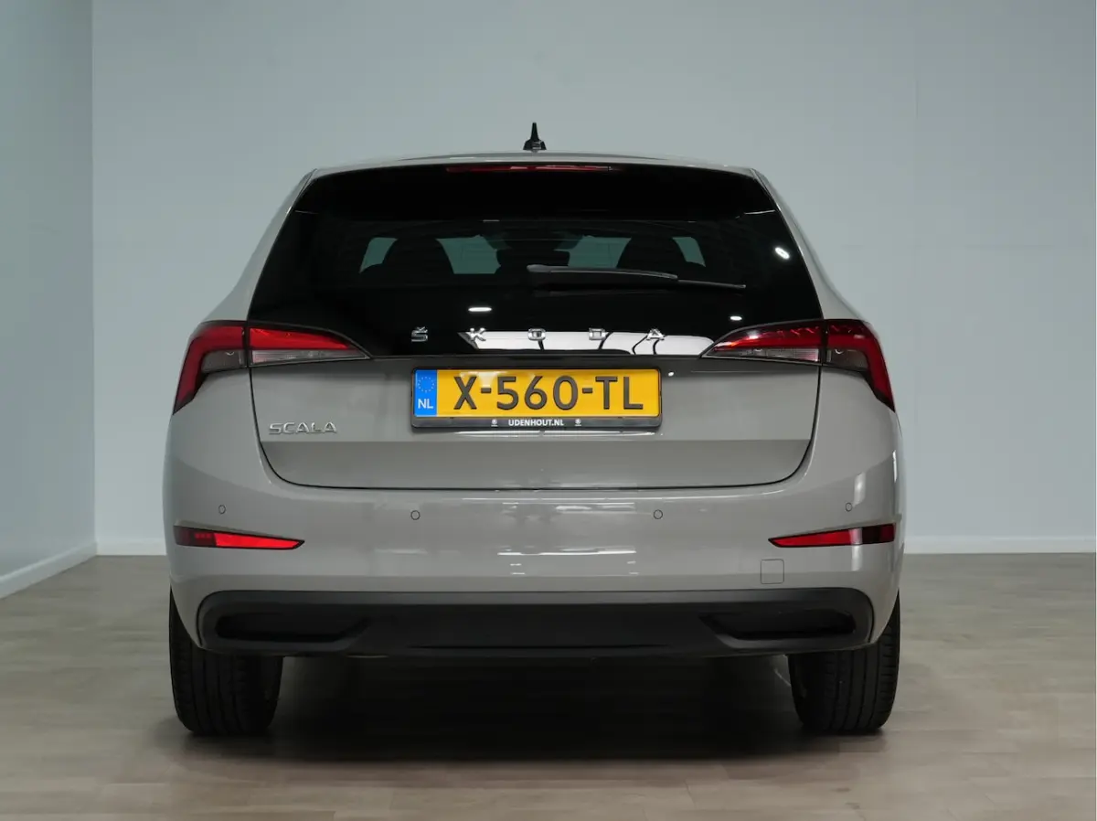 1.0 TSI 110pk DSG Sport Business | Navigatie | Virtual Cockpit | Clima | Lm Velgen 126