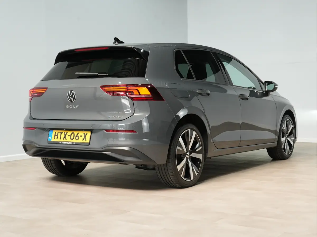 1.5 eHybrid Life Ed. | Camera | Android/Carplay | Stoel/stuurverw. | 18" 202