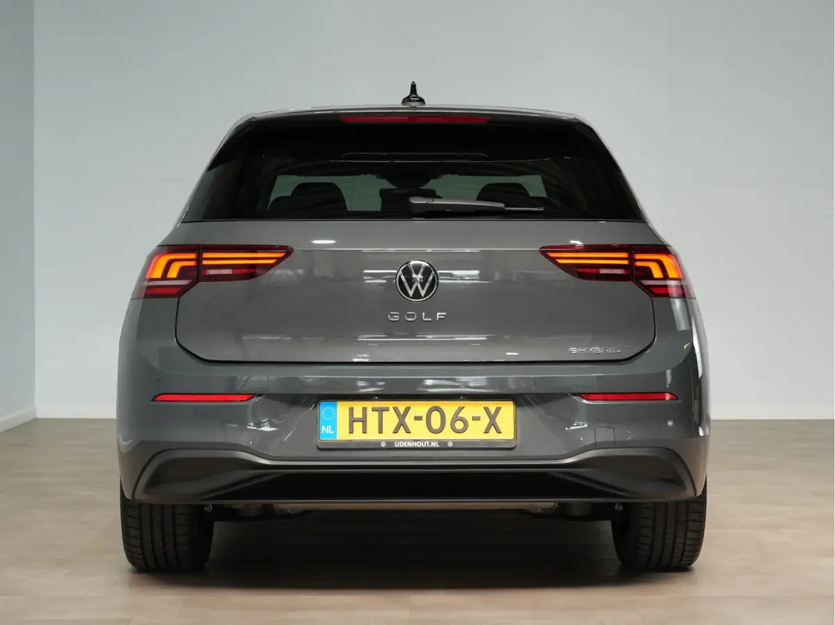 1.5 eHybrid Life Ed. | Camera | Android/Carplay | Stoel/stuurverw. | 18" 202