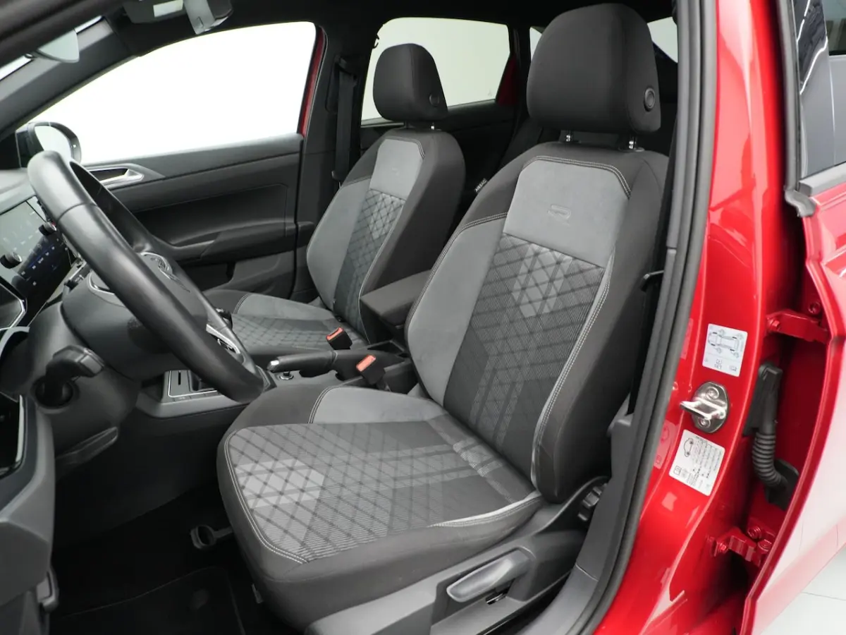 1.0 TSI 110pk R-Line | Panorma | IQ.Light | Android/Carplay | Camera 138