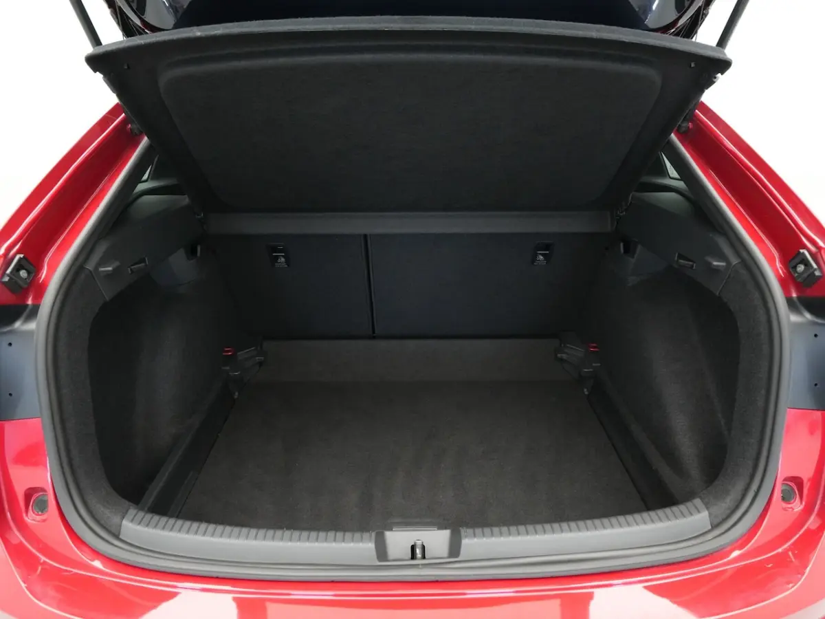 1.0 TSI 110pk R-Line | Panorma | IQ.Light | Android/Carplay | Camera 138