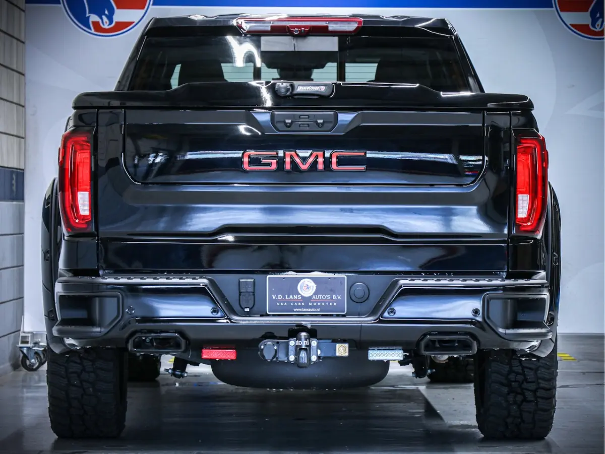 Denali Custom | Full Option | 6.2L V8