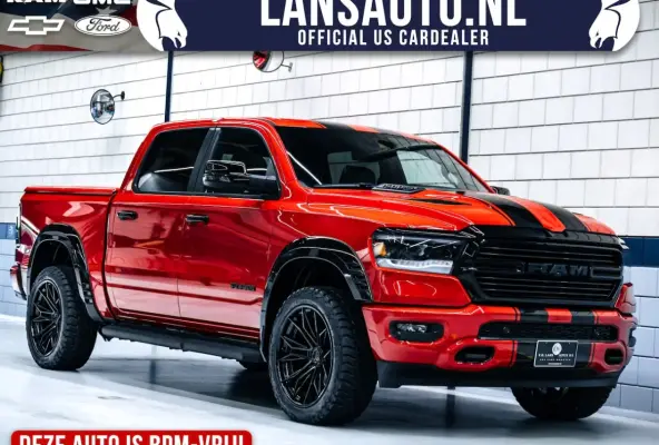 Laramie Night Edition | 5.7L Hemi V8 | 12" Uconnect
