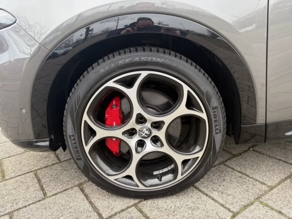 1.5T Hybrid Veloce | Navi | Camera | Cruise | 48.332 km Dealeronderhouden