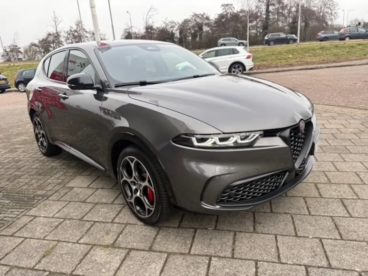 1.5T Hybrid Veloce | Navi | Camera | Cruise | 48.332 km Dealeronderhouden