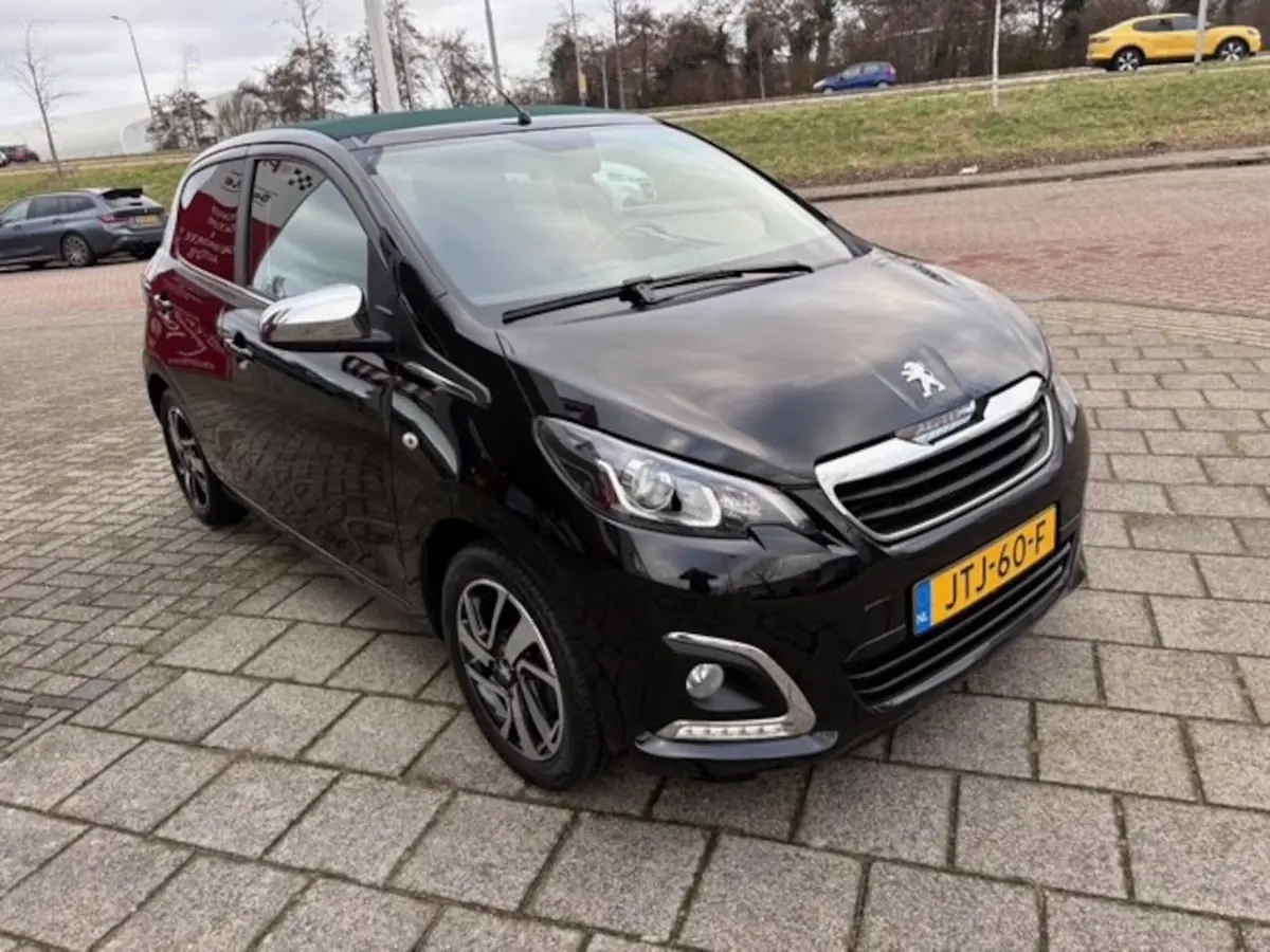 1.0 e-VTi Collection TOP | Navi | Opendak | 37.745 km Dealeronderhouden