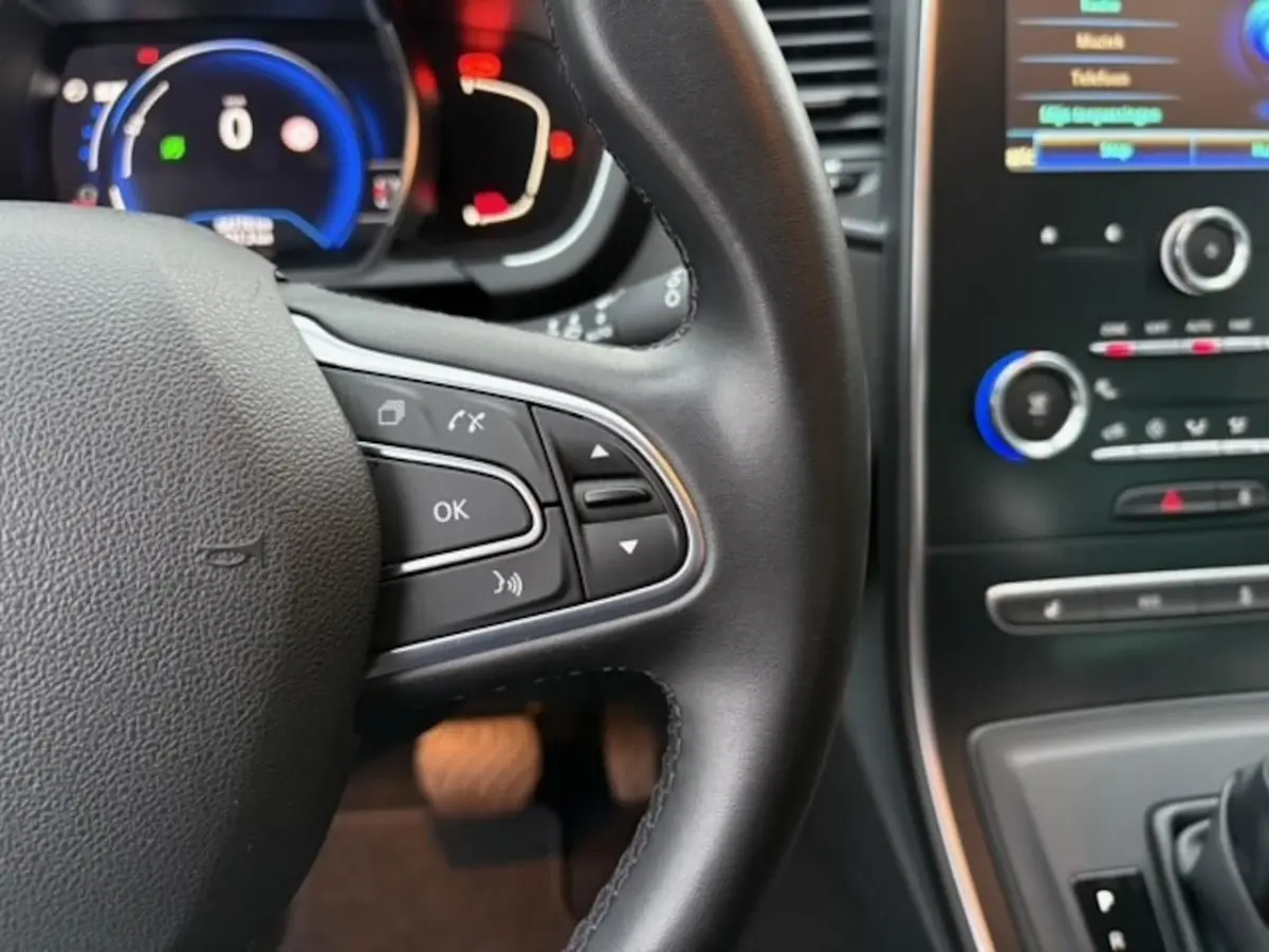 1.3 TCe Intens | Navi | Cruise | Camera | 64.776 km Dealeronderhouden