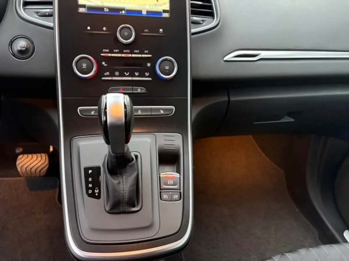 1.3 TCe Intens | Navi | Cruise | Camera | 64.776 km Dealeronderhouden