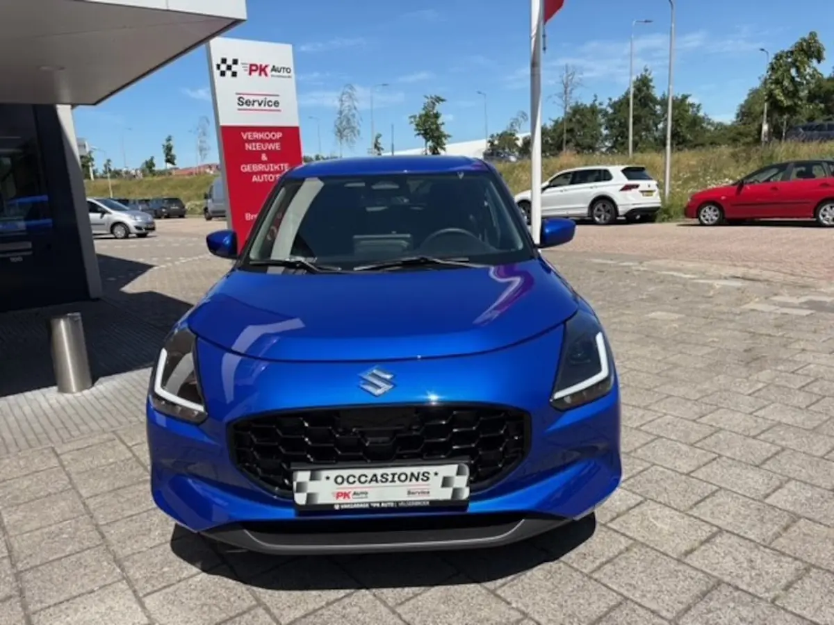 1.2 Select Smart Hybrid | Navi \ Camera | Cruise | 4867 km Deleronderhouden