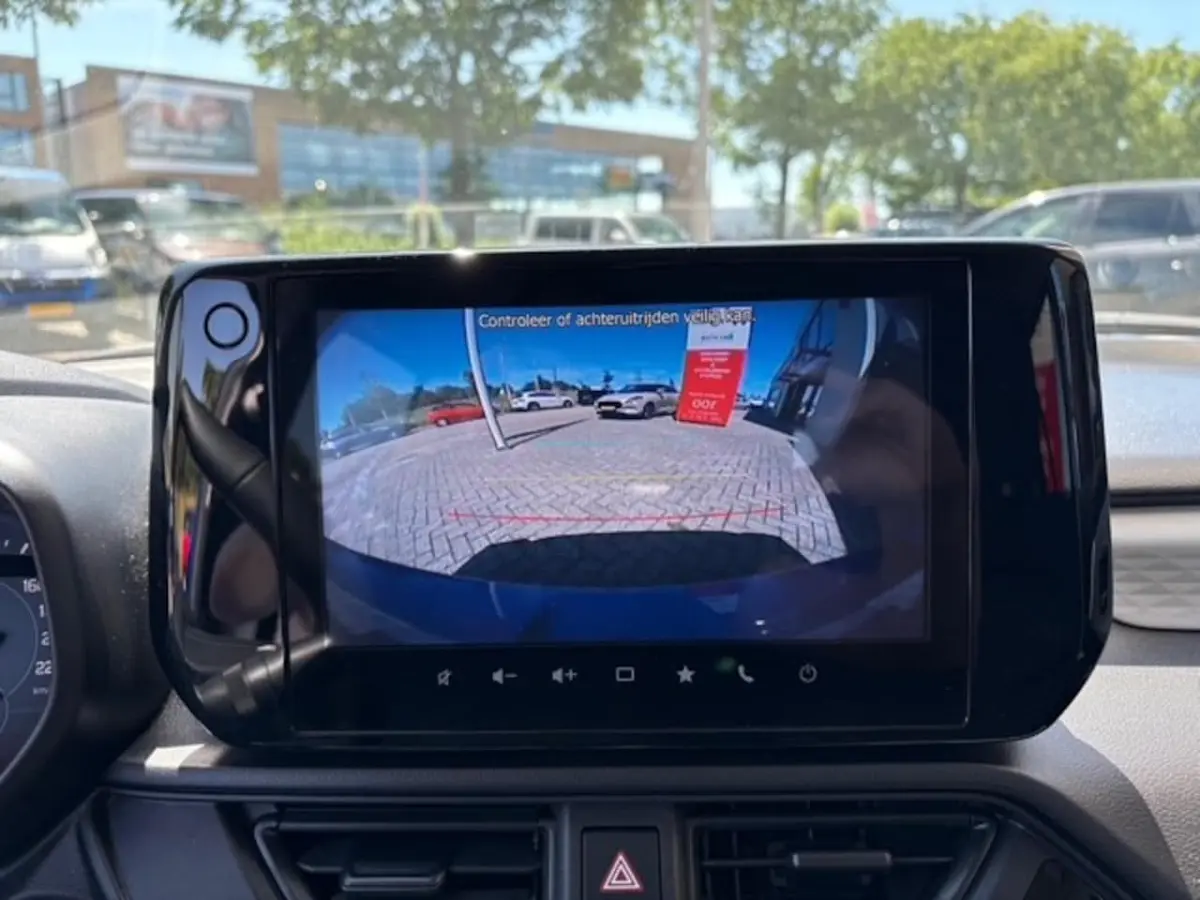 1.2 Select Smart Hybrid | Navi \ Camera | Cruise | 4867 km Deleronderhouden