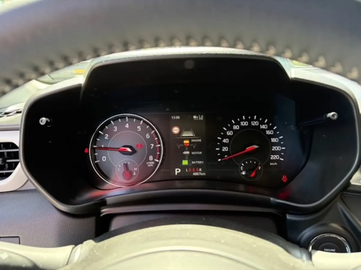 1.2 Select Smart Hybrid | Navi \ Camera | Cruise | 4867 km Deleronderhouden