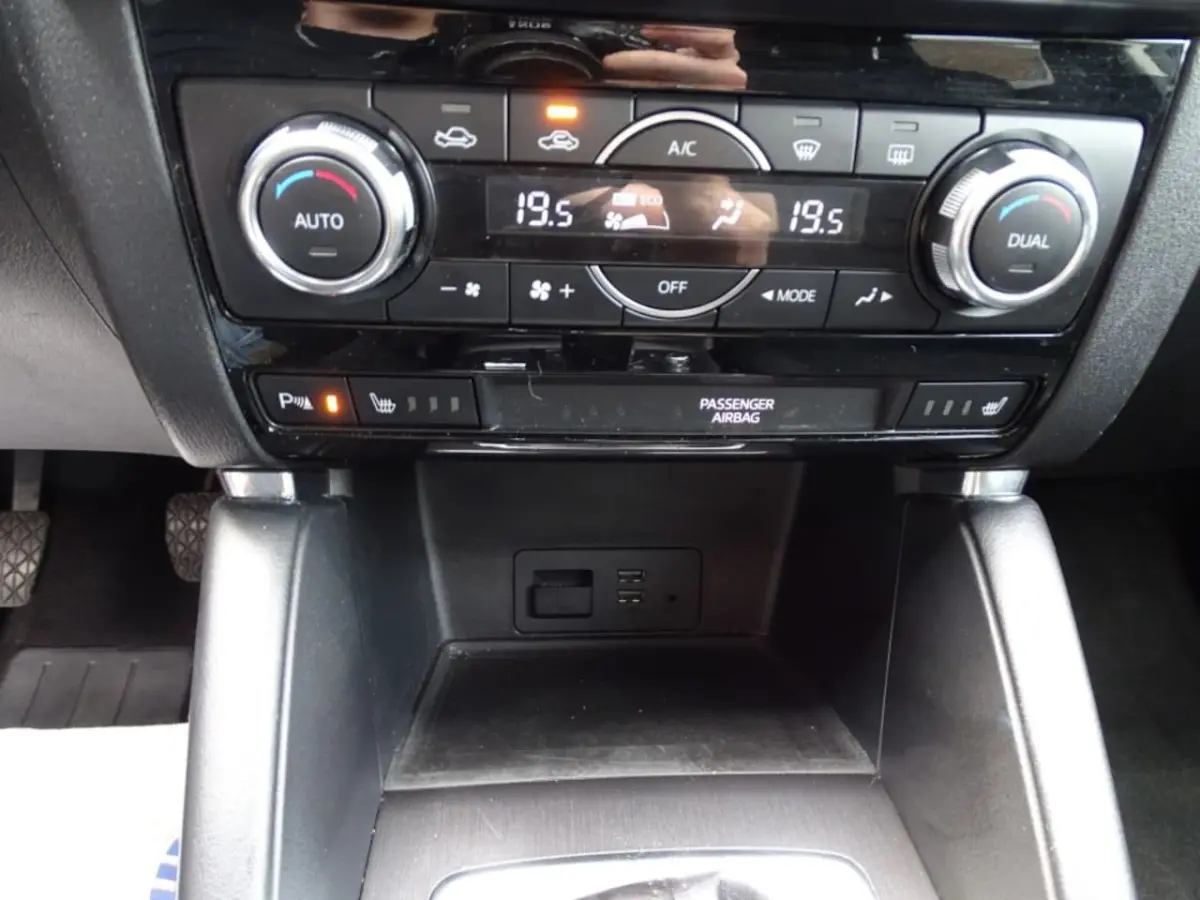 2.0 4WD-Multimedia-Start/Stop-Camera-USB