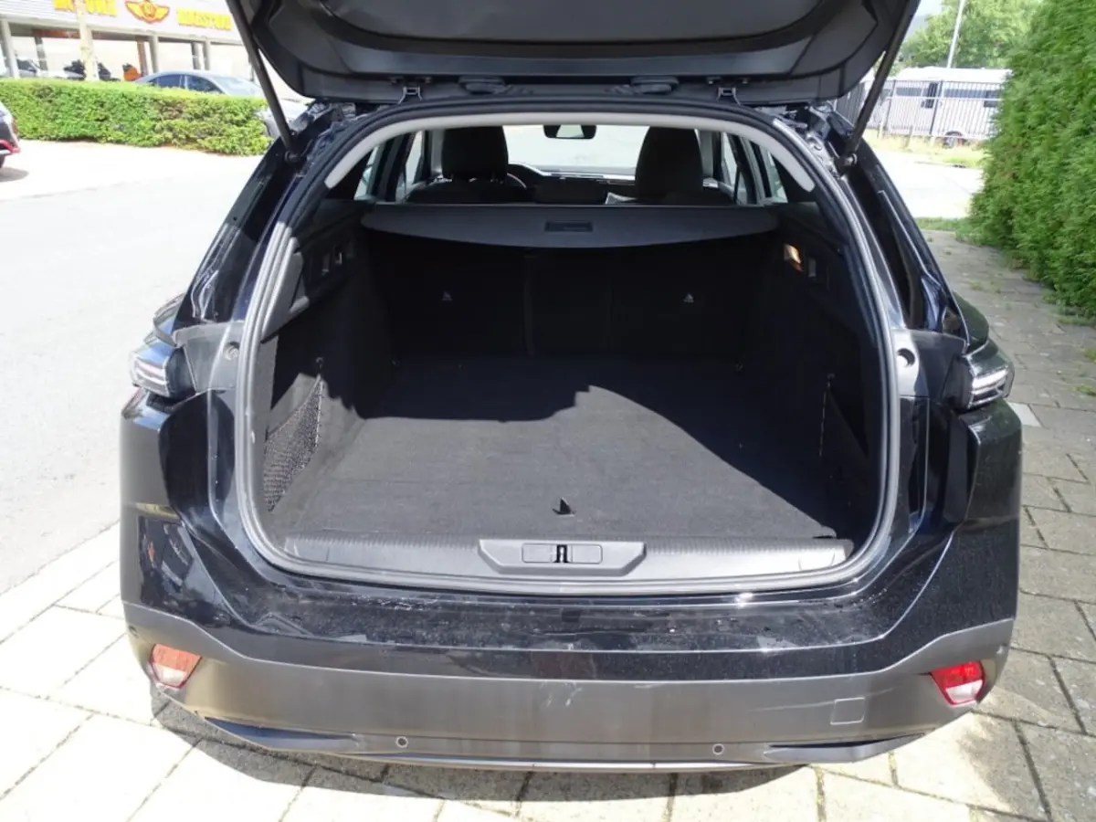 1.2 PT ACT. PACK BNS-130Pk-Automaat-Media app-carplay-Blth-Cruise