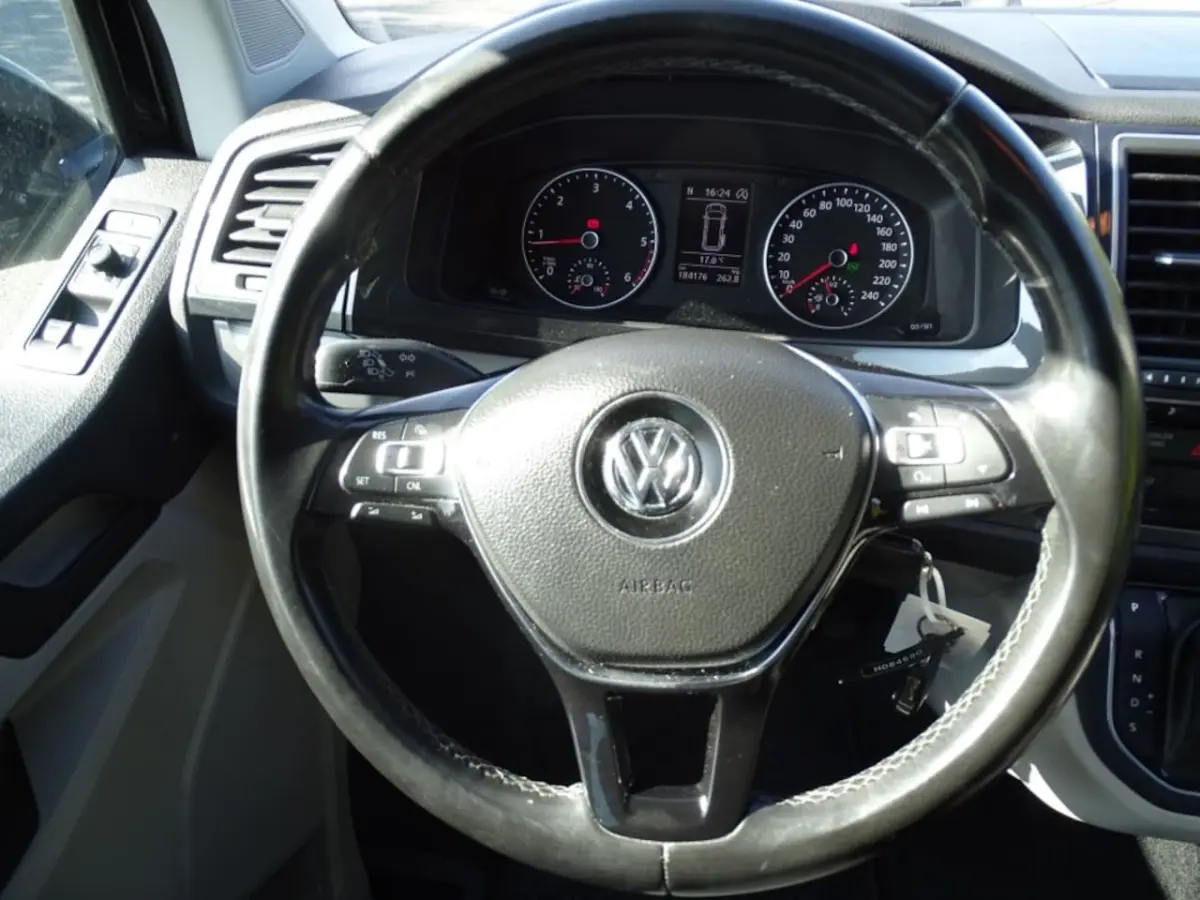 2.0 TDI L2H1 DC HI 205 Pk-2x schuifd-Airco-Pdc-Camera-Trkh-Cruise-Media