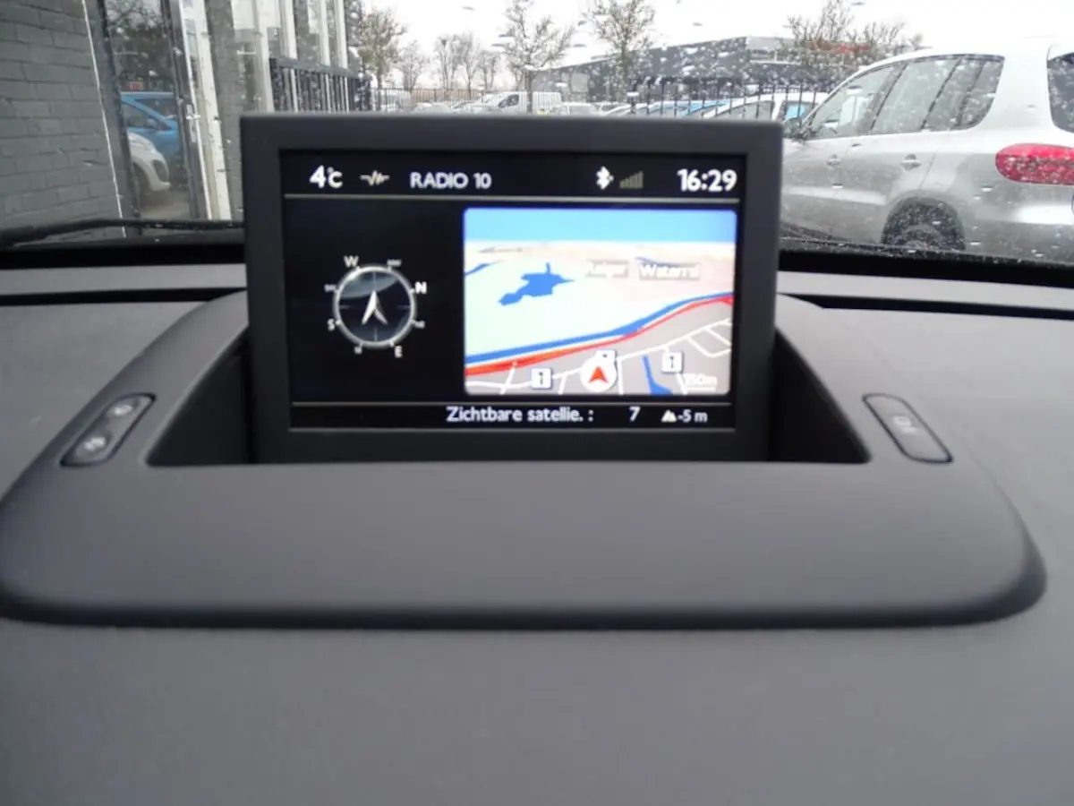 1.6 THP CROSSWAY-Pano-Navi-Head-up-Cruise-Clima-Blth-Trkh