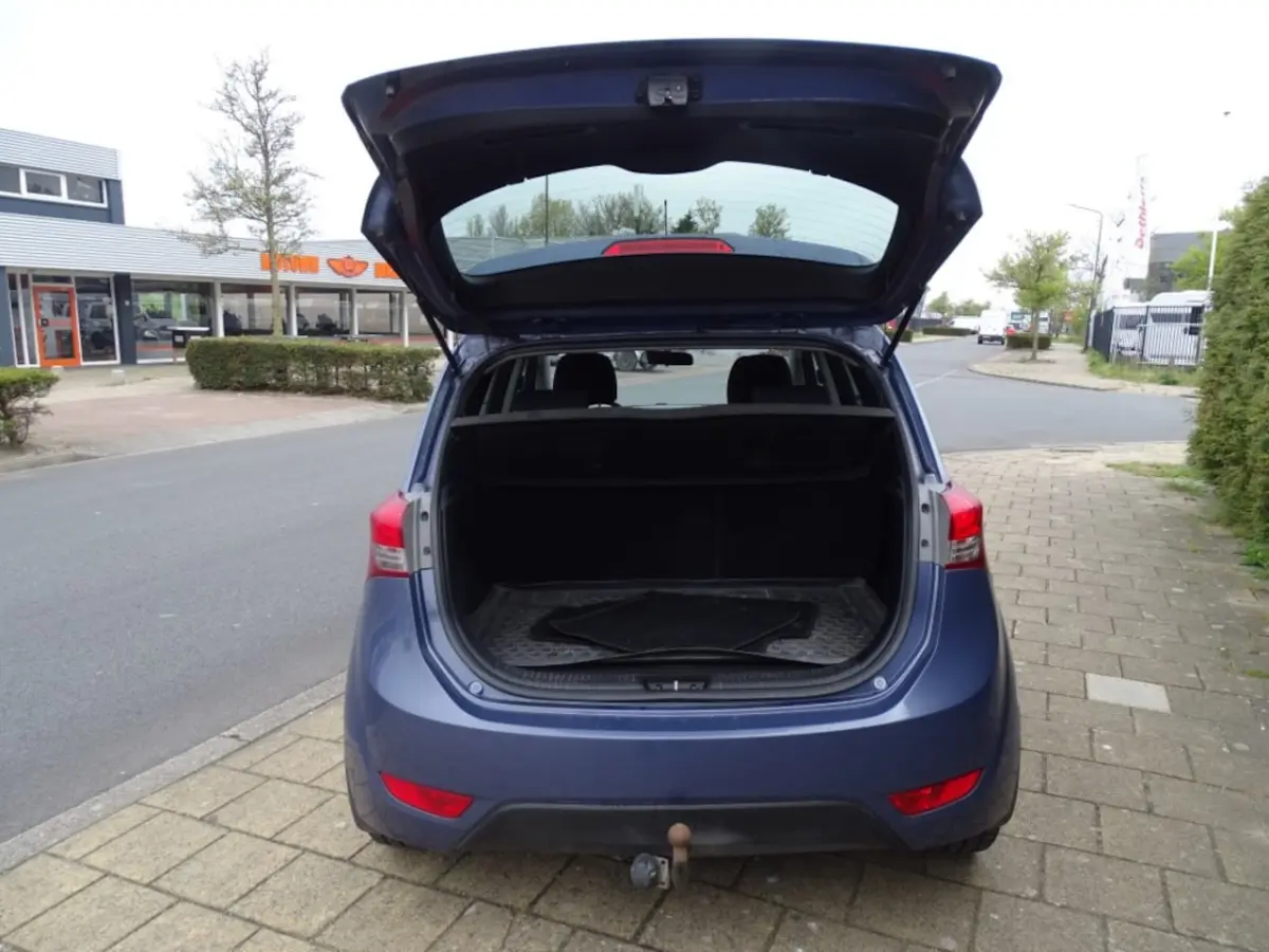 1.4I I-VISION-Clima-Cruise-Trkh-Usb-Blth