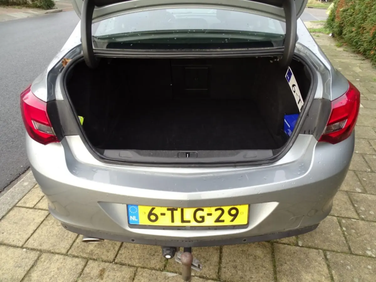 1.4 Turbo Cosmo-Navi-cruise-Blth-Pdc-Trekhaak-leer