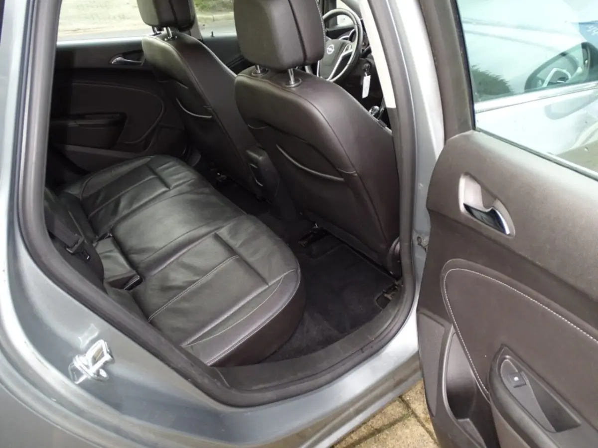 1.4 Turbo Cosmo-Navi-cruise-Blth-Pdc-Trekhaak-leer