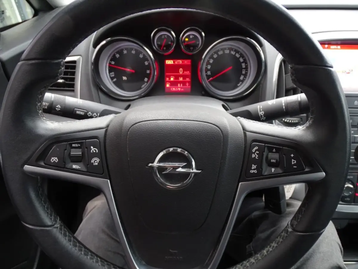 1.4 Turbo Cosmo-Navi-cruise-Blth-Pdc-Trekhaak-leer