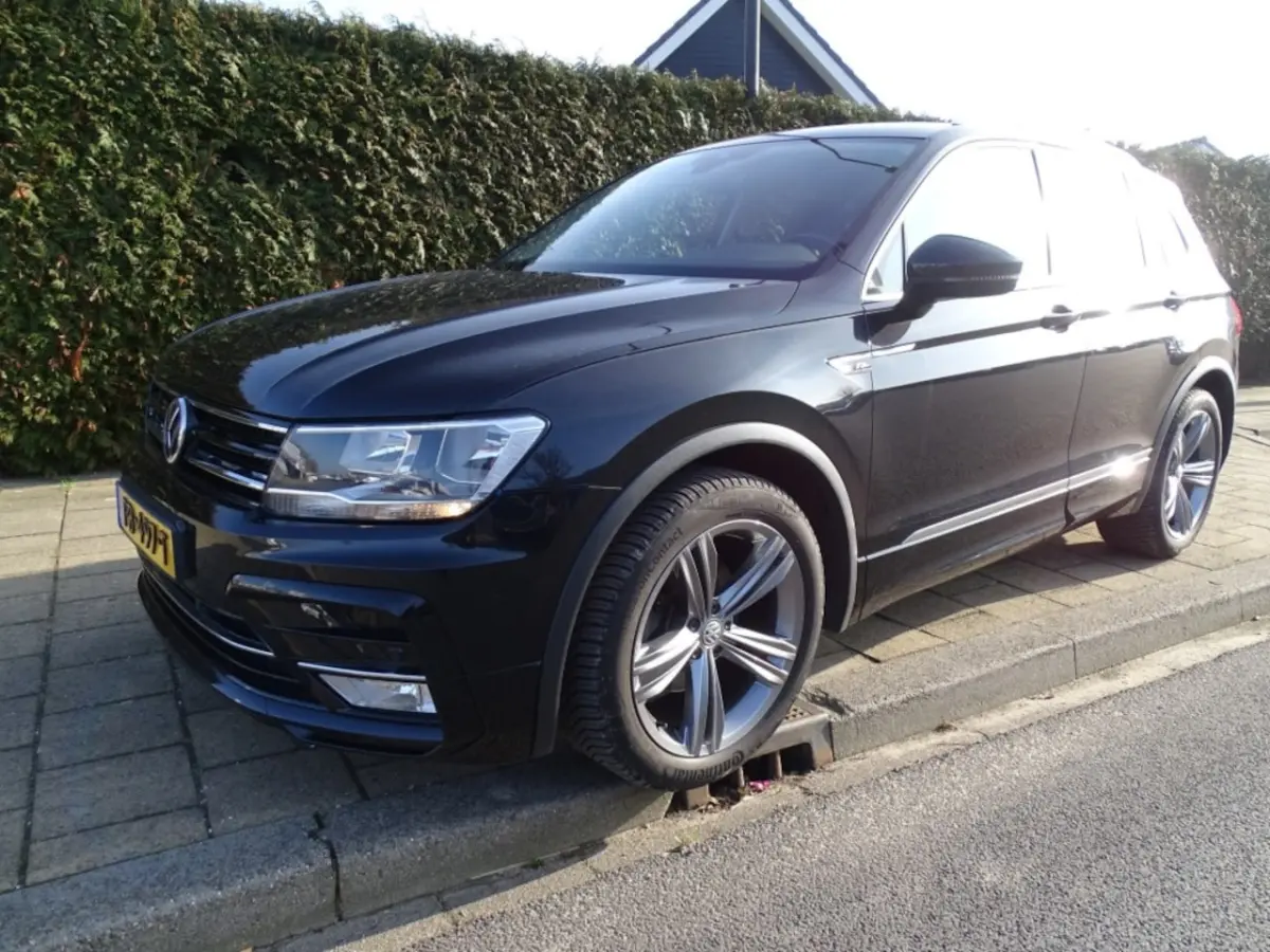 1.4 TSI R-LINE CON. SERIES-Navi-Carplay-Blth-Cruise-Clima-Pdc
