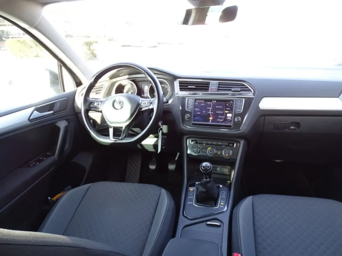 1.4 TSI R-LINE CON. SERIES-Navi-Carplay-Blth-Cruise-Clima-Pdc