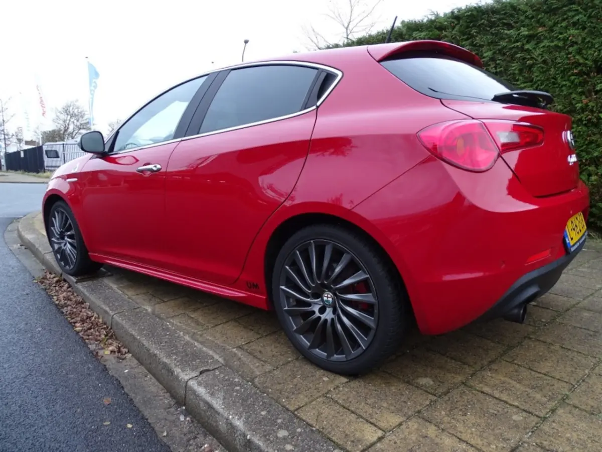 Giulietta 1.7 TBi 235 Pk Quadrifoglio Verde