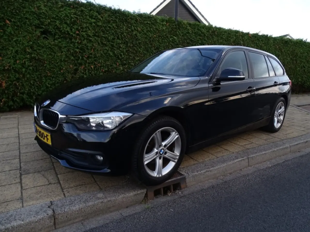 BMW 3-serie Touring 2015 Benzine Handgeschakeld leasen