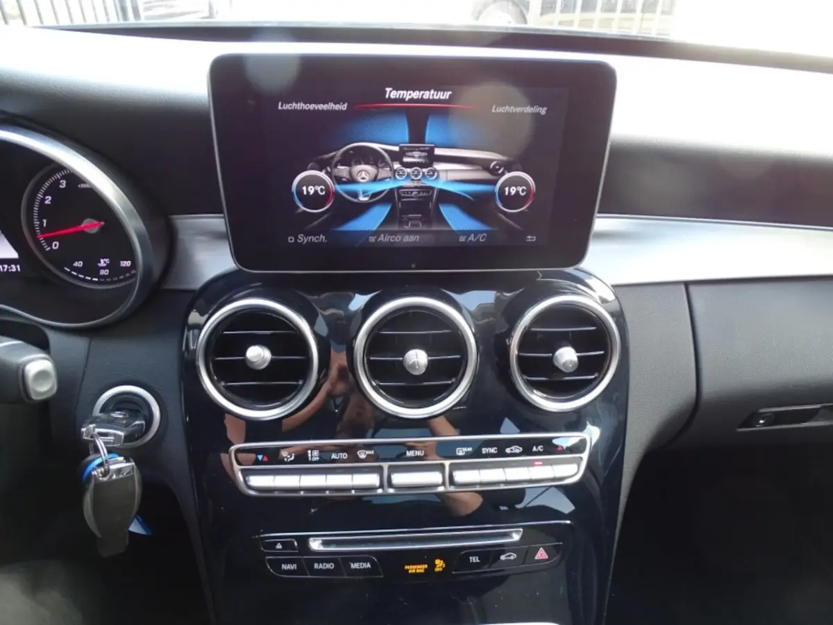 C400 AMG 4Matic Premium plus -Hlf Leer-Pano-Clima-Navi-Trkh-Led