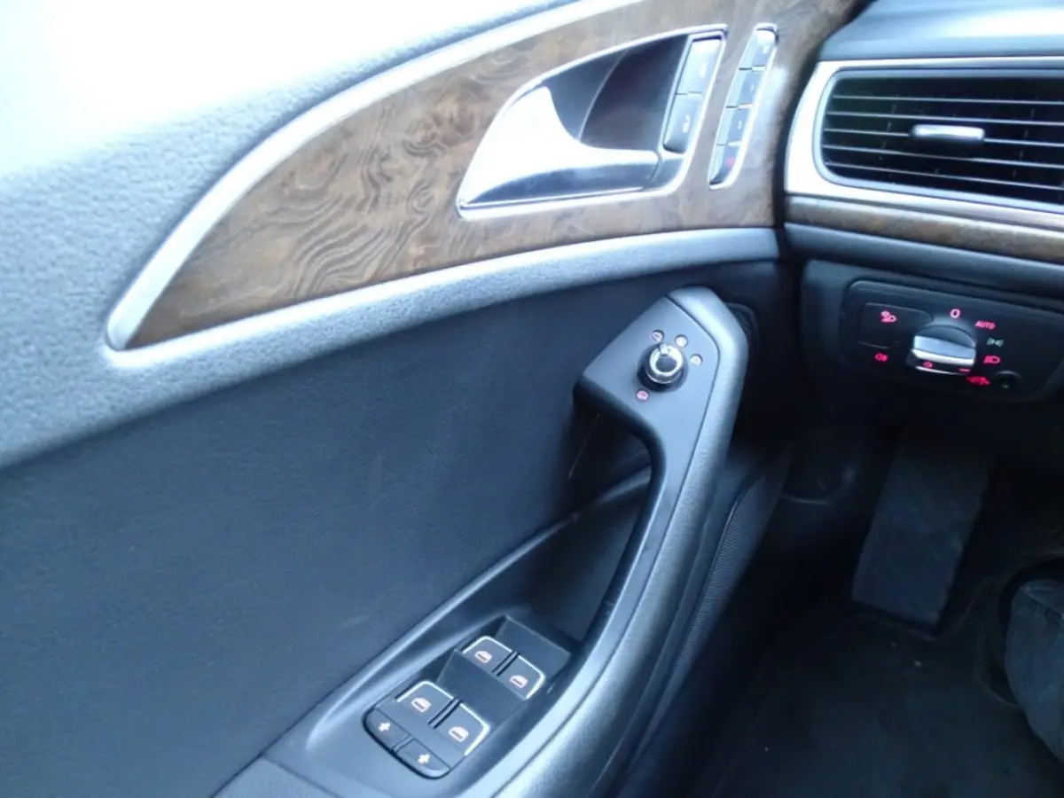 2.0 TFSI PRO LINE-Navi-Blth-Pdc-Leer-Led-aux