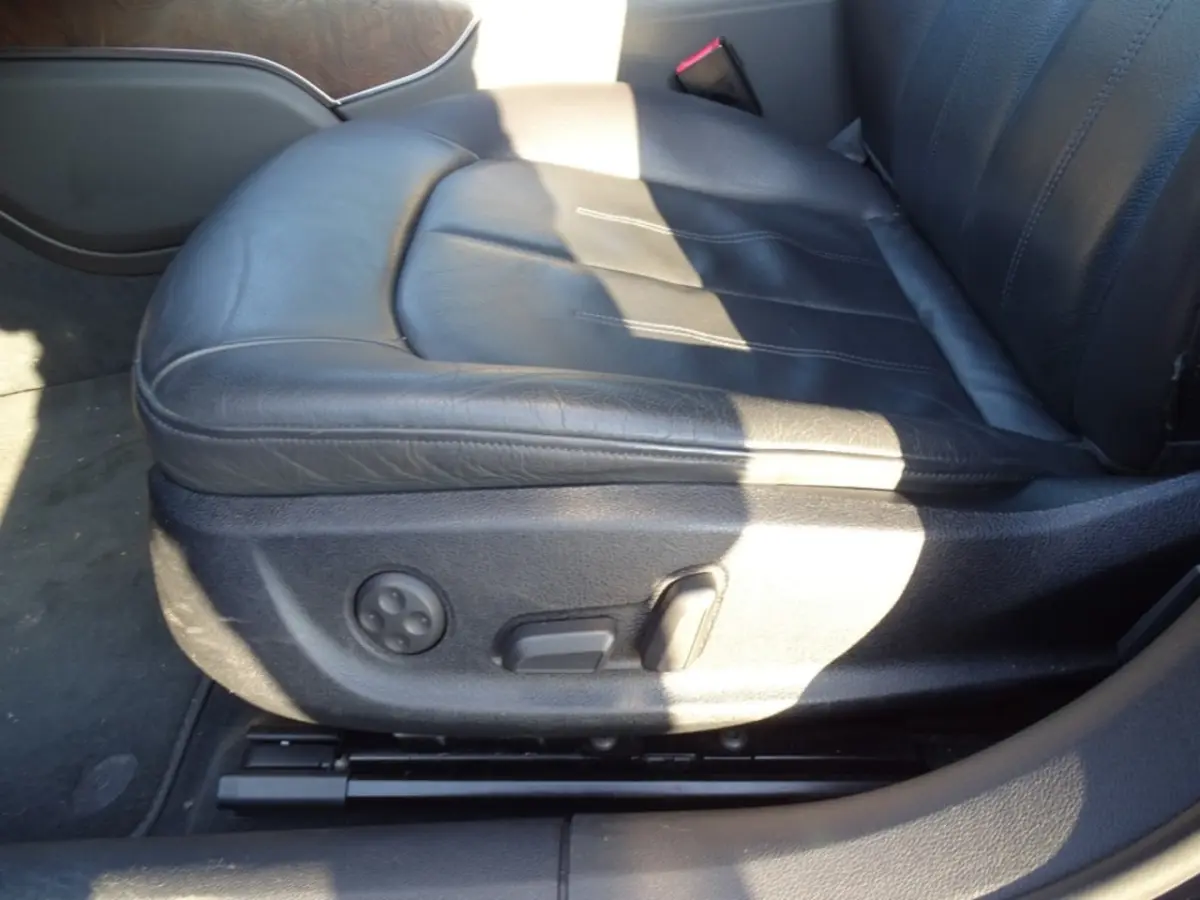 2.0 TFSI PRO LINE-Navi-Blth-Pdc-Leer-Led-aux