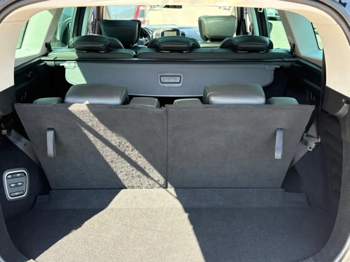 1.2 TCE BOSE 132PK PANO-DAK 7-PRS NAVI CAMERA AIRCO LMV PDC