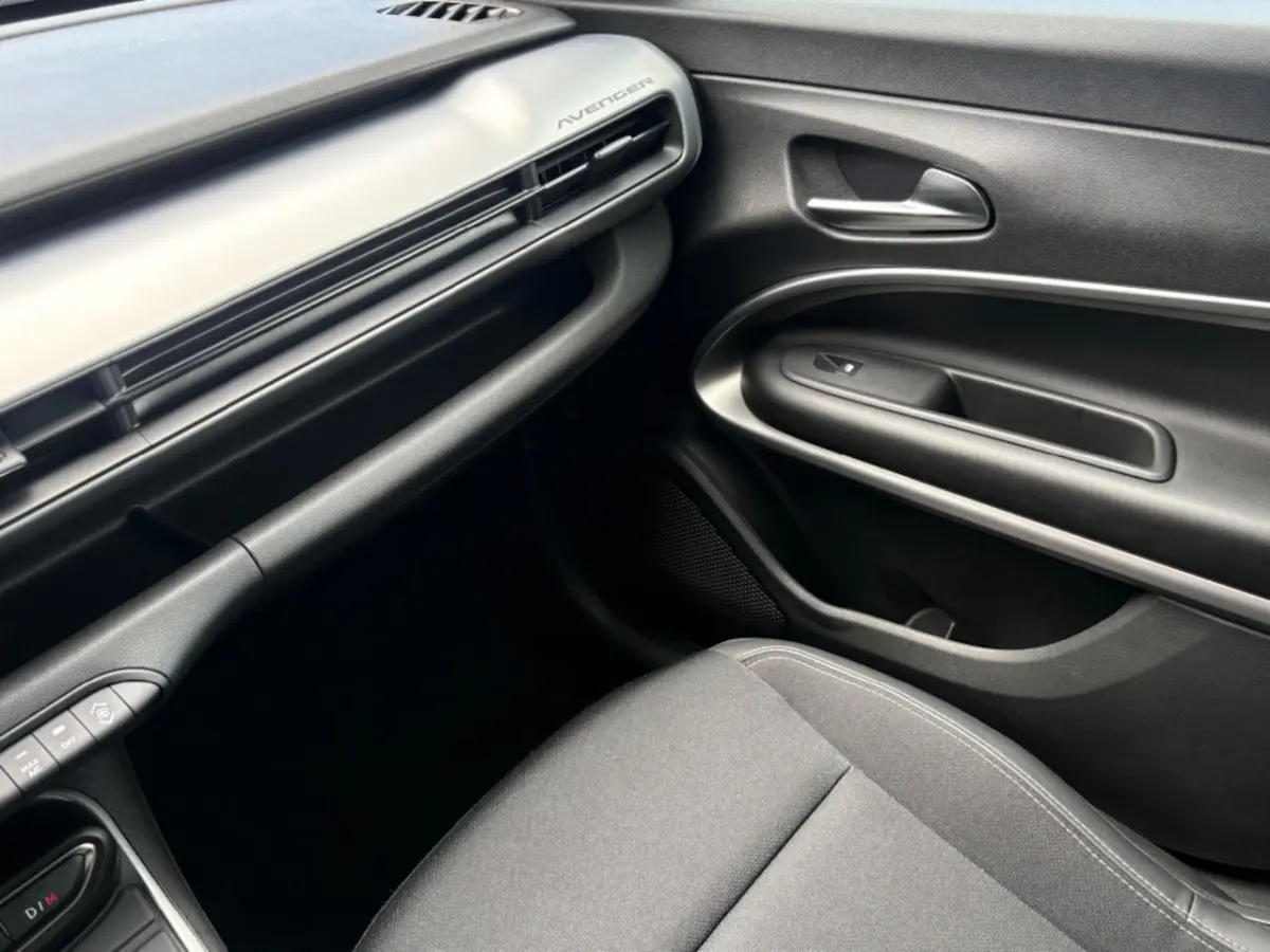 1.2 T3 MILD-HYBRID SUMMIT AUT. NAVI CAMERA CARPLAY AIRCO