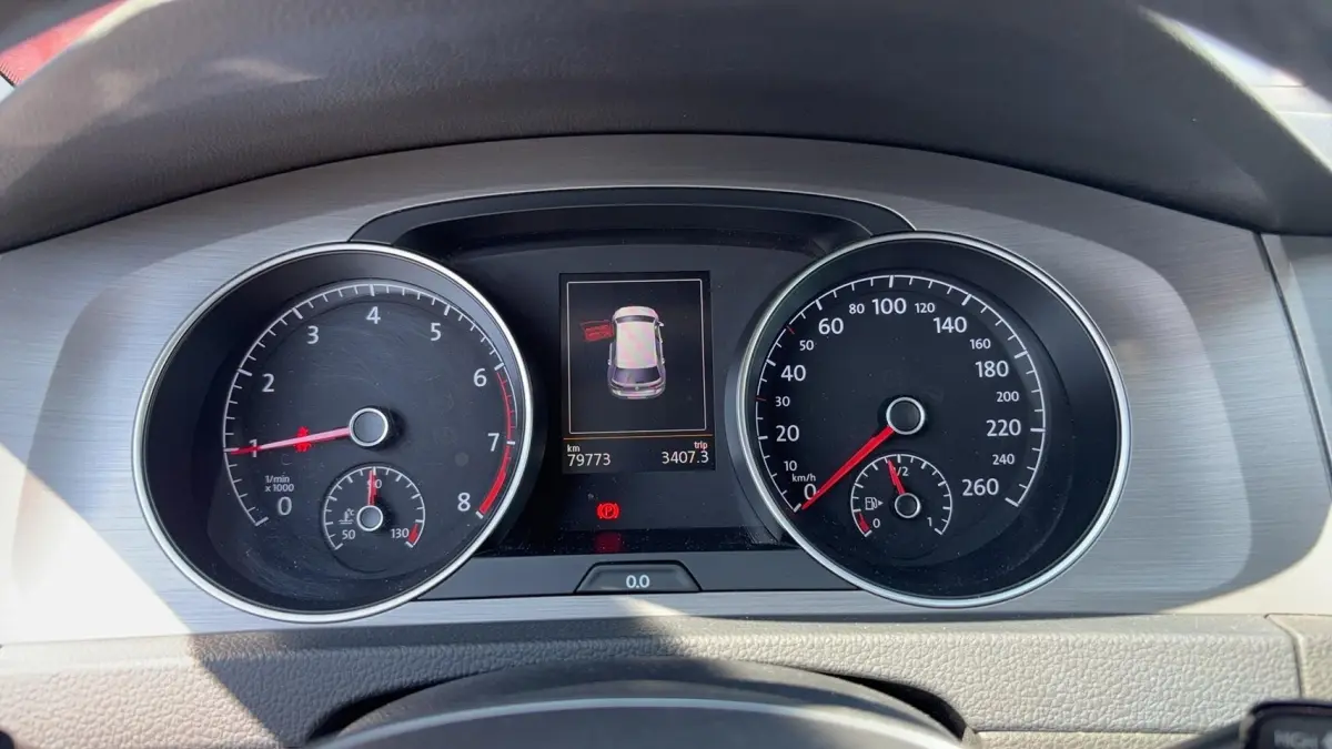 1.0 TSI Business Edition Connected TREKHAAK / CAMERA / NAVI / CLIMA / PDC / BLUETOOTH / CR
