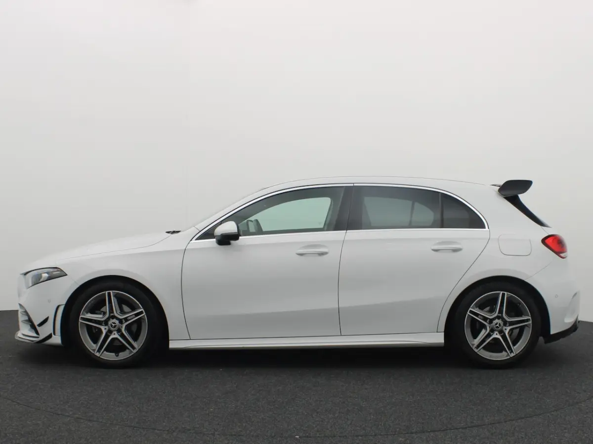 180 Business Solution AMG A45 AMG LOOK / WIDESCREEN / FULL LED / CARPLAY / CAMERA / STOELV