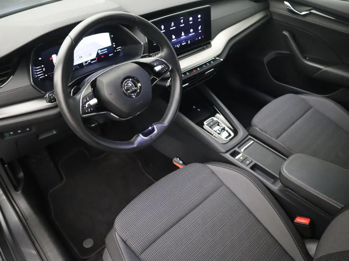 1.5 e-TSI Business Edition AUTOMAAT / TREKHAAK / CARPLAY / FULL LED / KEYLESS / CLIMA / PD
