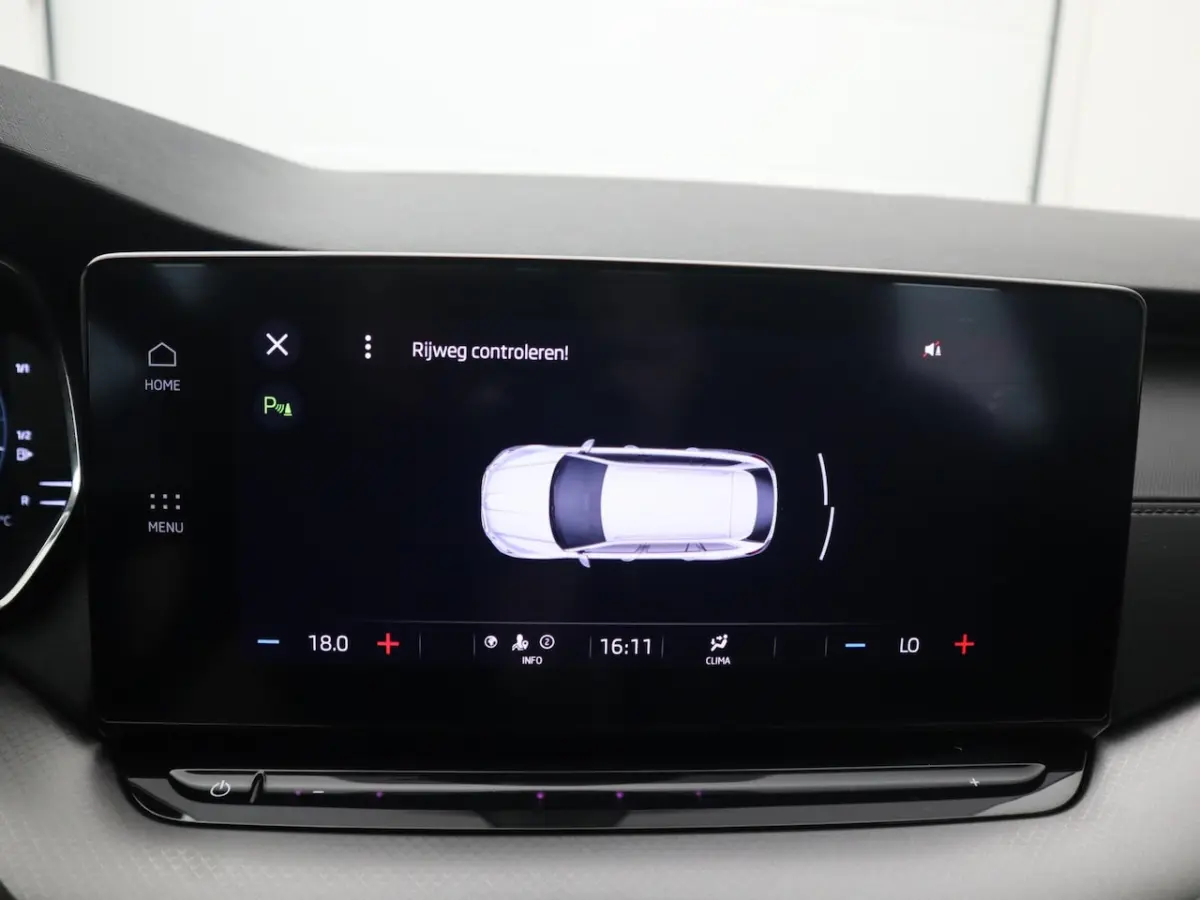 1.5 e-TSI Business Edition AUTOMAAT / TREKHAAK / CARPLAY / FULL LED / KEYLESS / CLIMA / PD