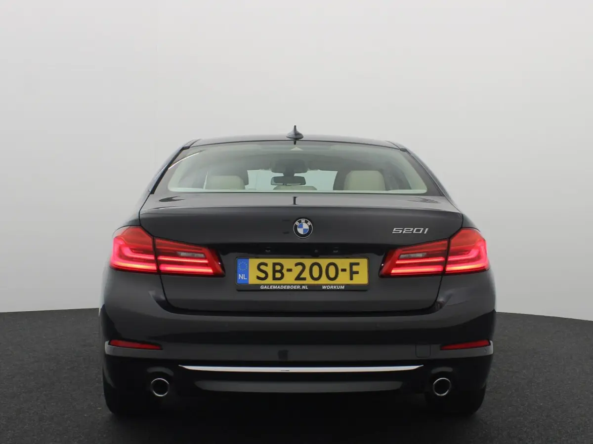 520i High Executive ZEER MOOI / FULL LED / 360GR CAMERA / STOELVERW / CLIMA / PDC / BLUETO